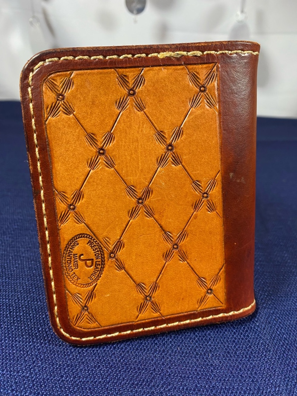 Handcrafted Leather Wallet - Picture 3 of 7